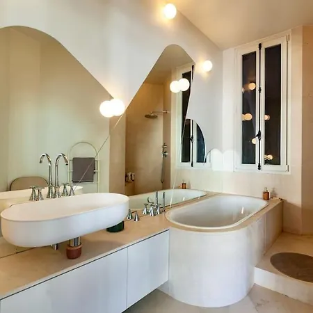Apartment Lux Art Deco, Voltaire